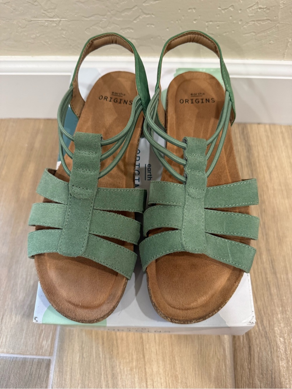 Earth Origins Women's Green  Strappy Sandals 7.5 Laney dark mint
